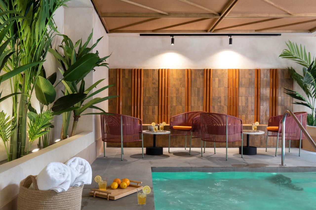 Rincones De Lola - Castilla 91 - Shared Jacuzzi Villa Sevilla Exteriör bild